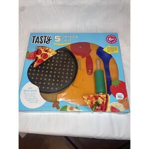 Tasty 5 Piece Pizza Kit